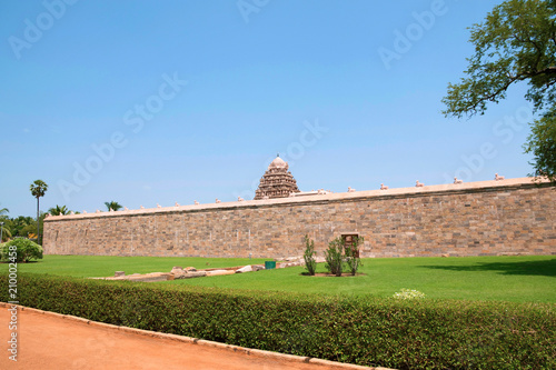 Prakara wall, Airavatesvara Temple, Darasuram, Tamil Nadu photo