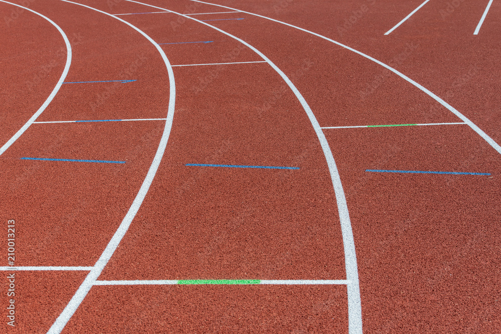 Laufbahnmarkierung auf einer Leichtathletikbahn Laufbahnmarkierung auf einer Leichtathletikbahn