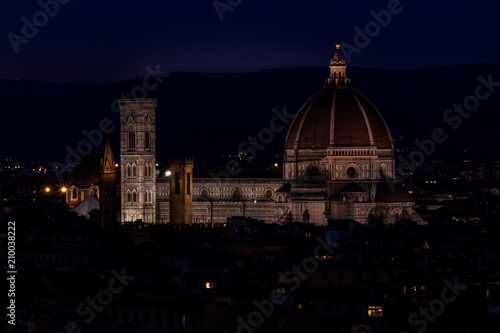 Cattedrale di notte