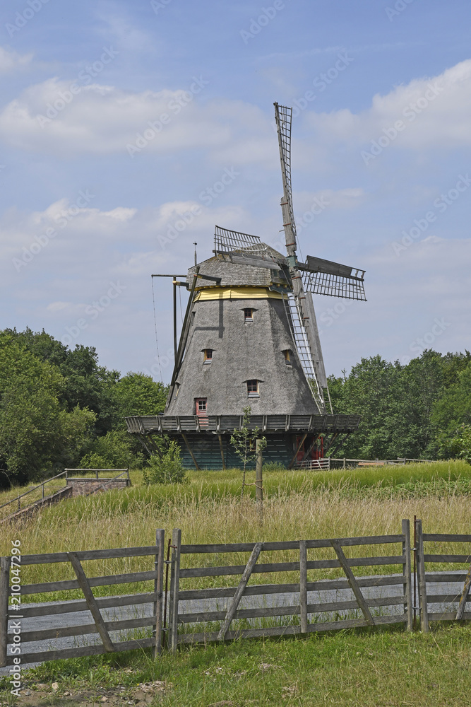 kappenwindmühle im hessenpark bei neu-anspach kappenwindmühle im hessenpark bei neu-anspach