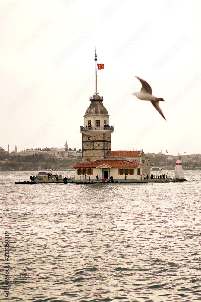 Awesome sky and Maiden's Tower (kiz kulesi) in istanbul