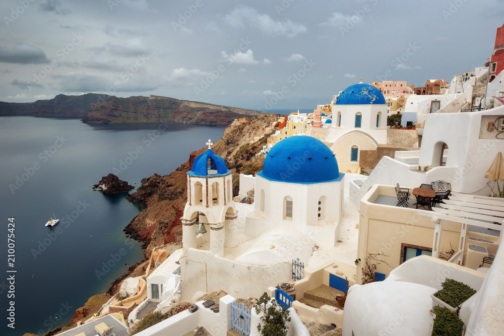 Obraz premium Santorini, grecka wyspa na Morzu Egejskim podjęte w kwietniu 2018 r