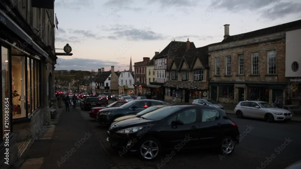 Traditional English Village (Cotsworld) Traditional English Village (Cotsworld)