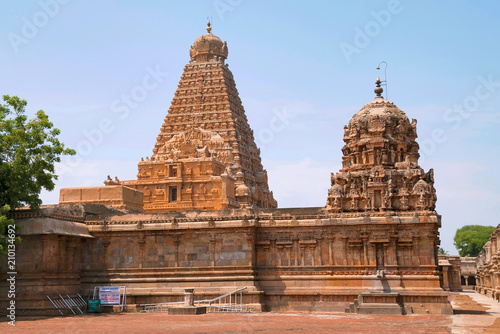 Amman shrine and Brihadisvara Temple in the background   Tanjore  Tamil Nadu