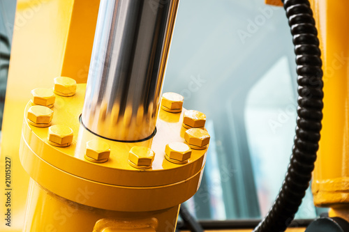 Foto pipes and the hydraulic system of the tractor or excavator