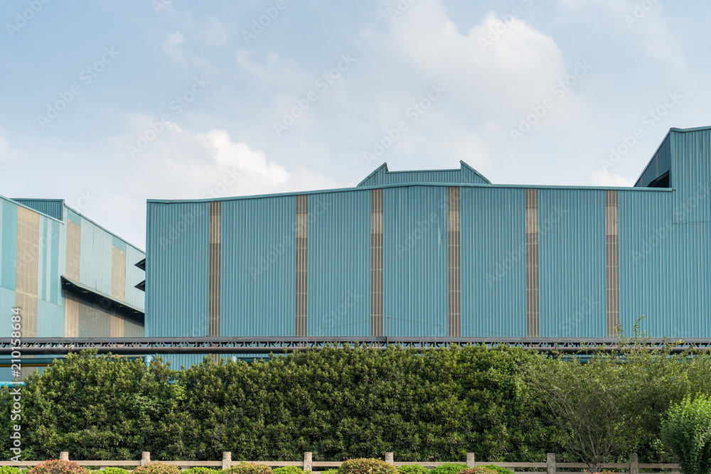 Obraz premium Factory buildings, pipes and industrial structures