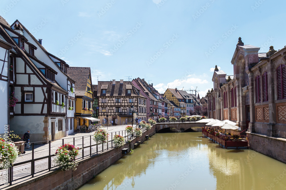 Naklejka premium Colmar old town, Spring time, Canal 2