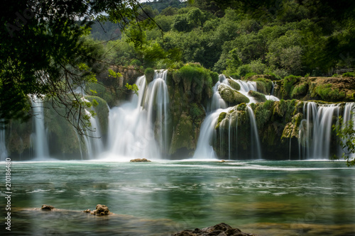 Wunderschöne Wasserfälle im Krka Nationalpark