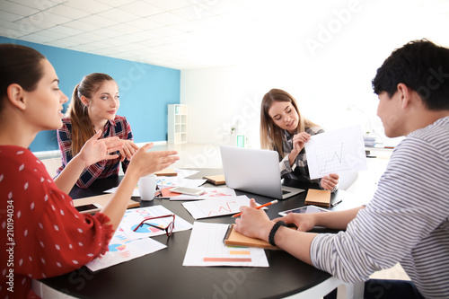 Meeting of business team wo...