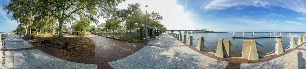 360 degree panorama of waterfront in Beaufort, South Carolina. 360 degree panorama of waterfront in Beaufort, South Carolina.