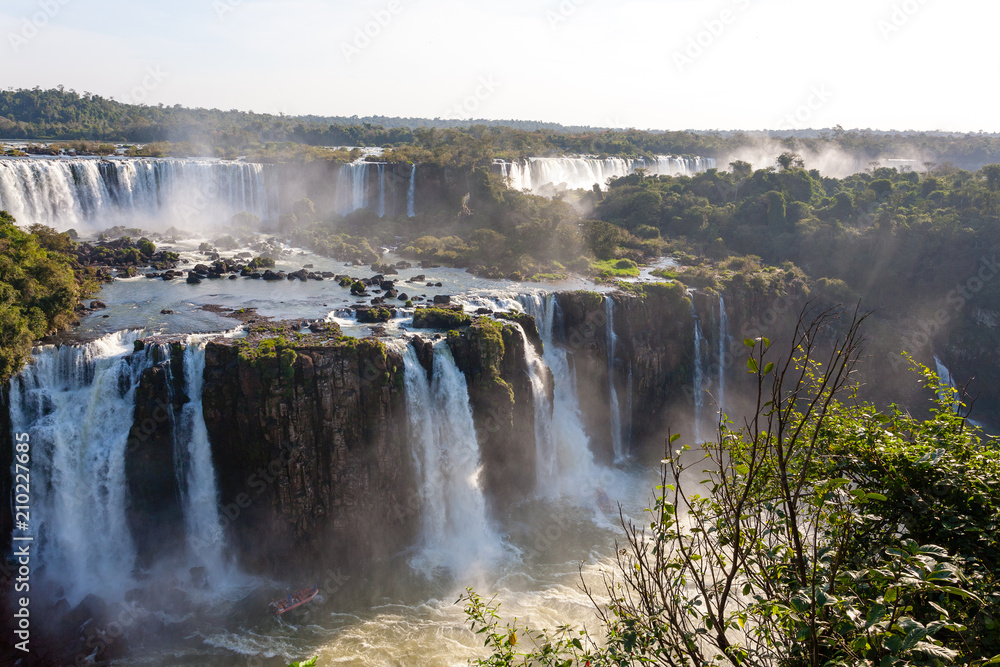 Fototapeta premium Widok wodospadu Iguazu, Argentyna