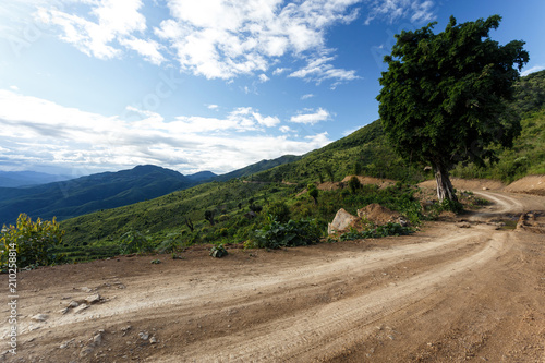 Dirt Road in Chin State, Myanmar © Sam D'Cruz