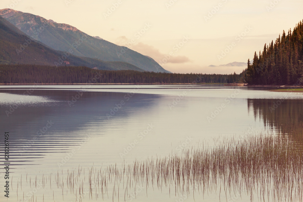 Obraz premium Lake in Canada