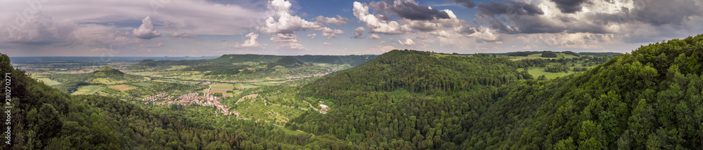 Naklejka premium Panoramaaufnahme - Schwäbische Alb