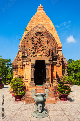 Ponagar, Po Nagar Temple towers photo