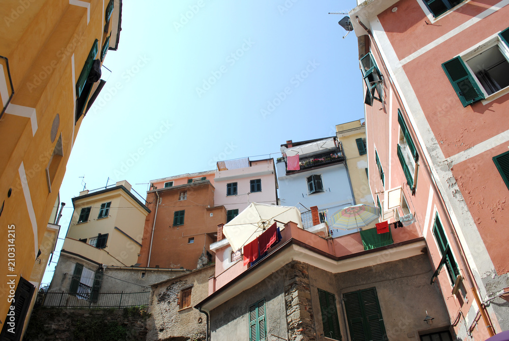 Village Cinque Terre italie facades colorées