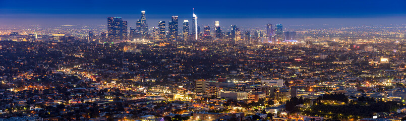 Wandcirkels Los Angeles Downtown Los Angeles bij zonsondergang  © vichie81