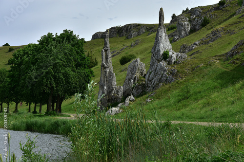 Steinerne Jungfrauen im Eselsburger Tal bei Herbrechtingen, Schwäbische Alb photo