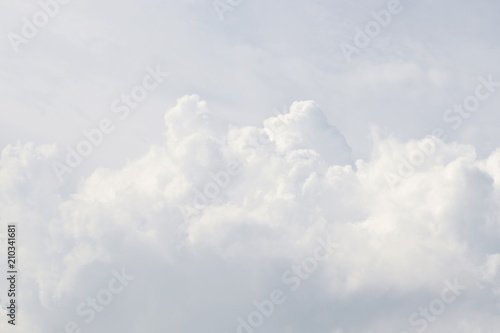 Fototapeta Naklejka Na Ścianę i Meble -  white sky, soft white sky clear, beautiful white sky fluffy clouds