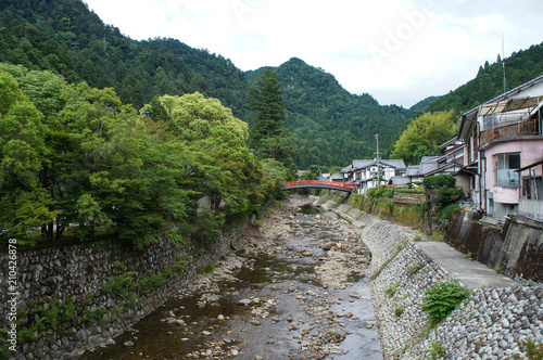 夏の室生寺（奈良県、日本）