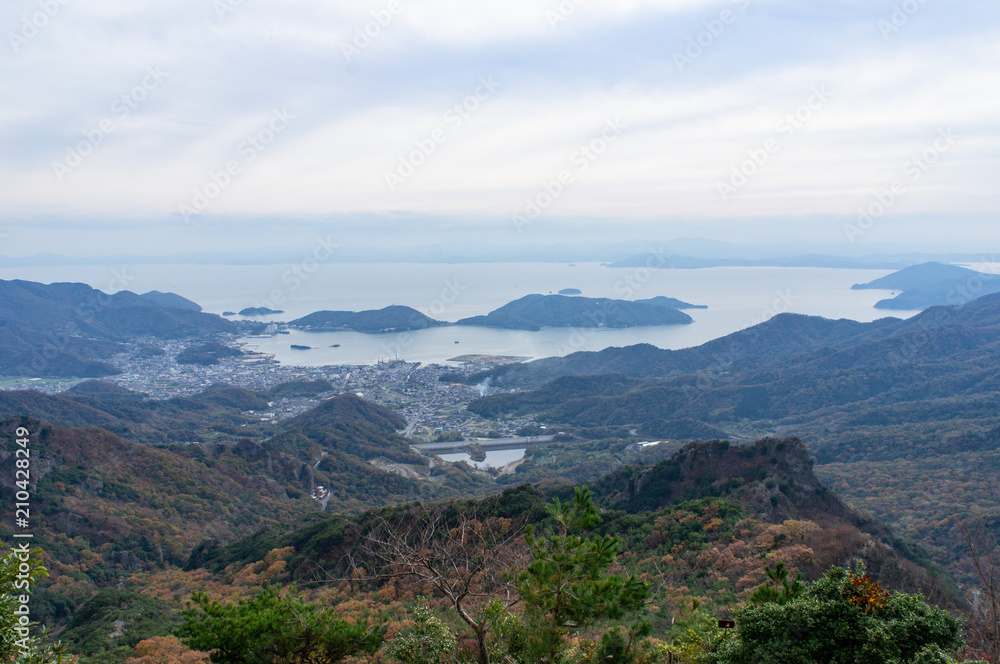 夕方の小豆島、寒霞渓からの景色（香川県、日本）