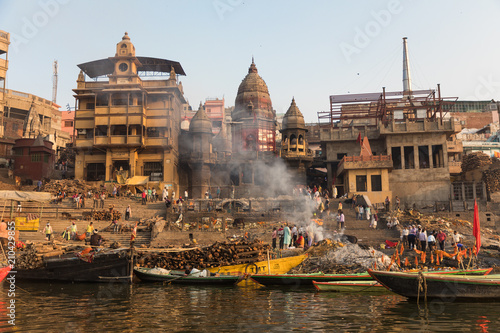 Fotografia Burning Ghat at Varanasi, India