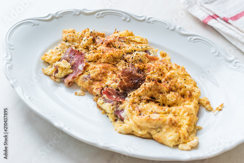Scrambled Eggs with Cheese and Pastrami Ham / Omelette