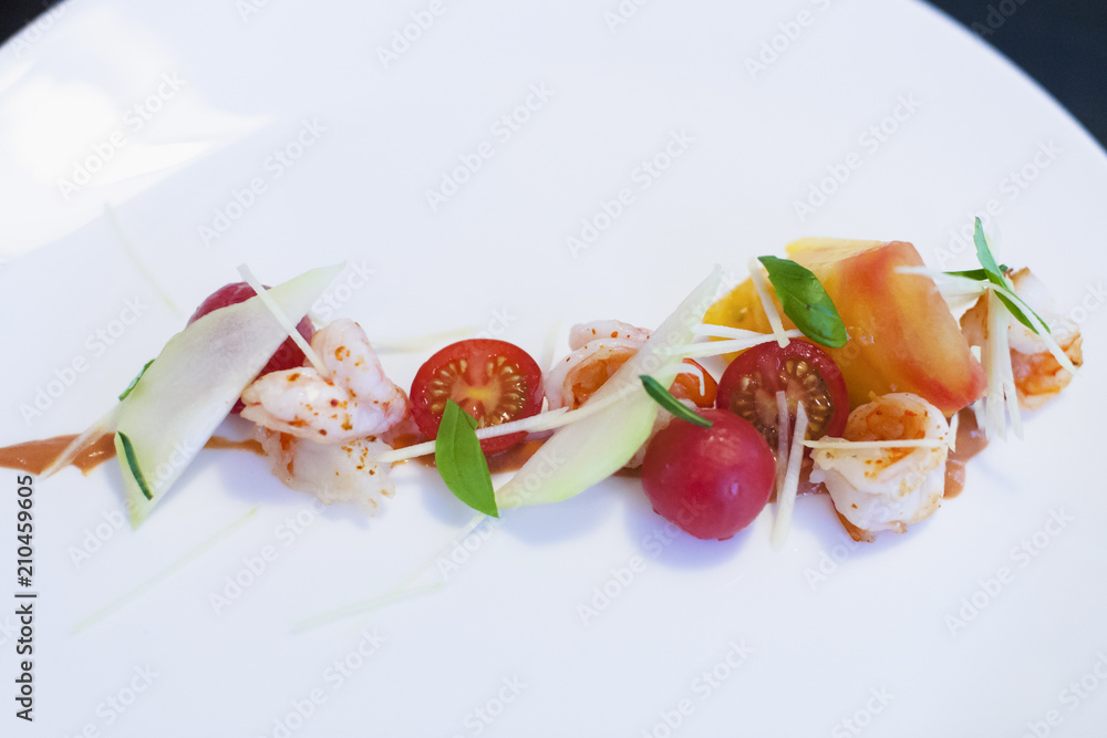 Salade de tomate et crevette Salade de tomate et crevette
