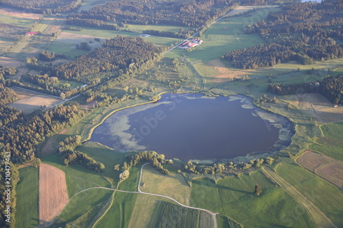 Eschenauer See, See, Ischler Achen, Seenplatte, Toteissee, Eggstätt, Chiemgau, Chiemsee, Bayern, Oberbayern, Algen, Wasser, blau, Feld, Bach, Wald, Urzeit photo