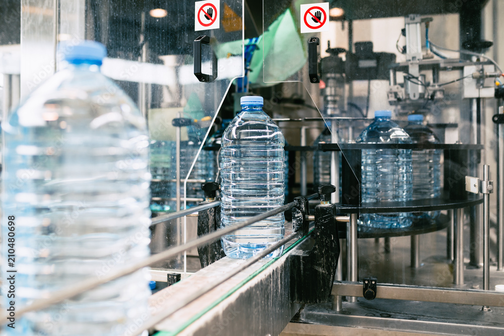Bottling plant Water bottling line for processing and bottling pure