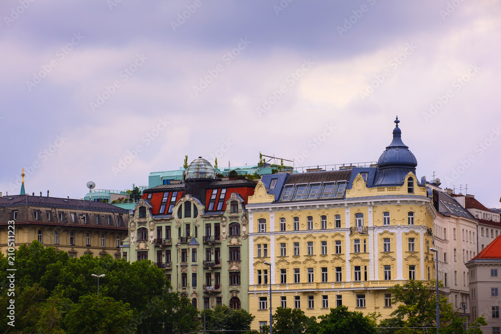 Obraz premium View of Viennese buildings