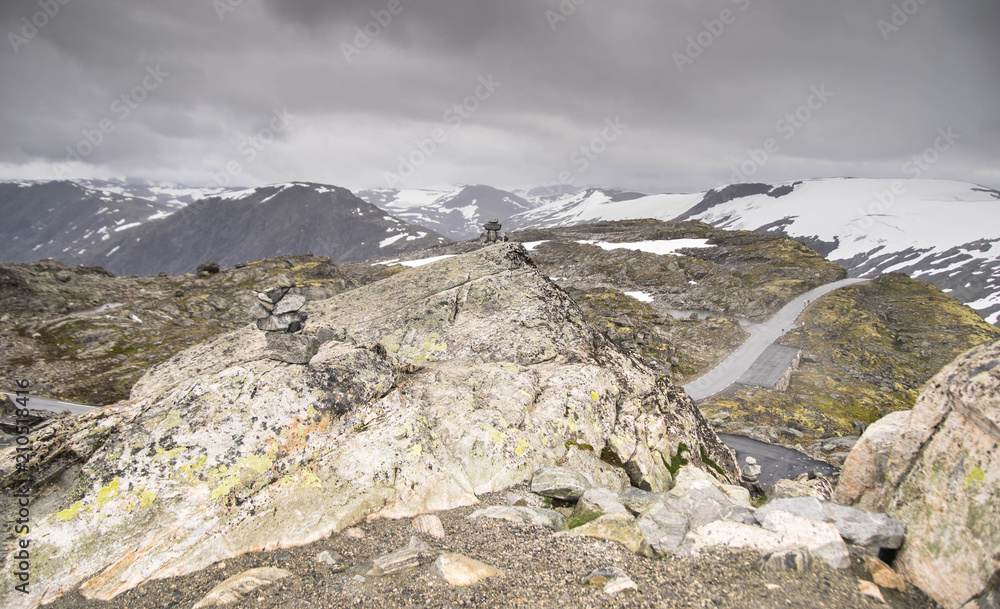 Fototapeta premium Dramatic mountain landscape in Scandinavia