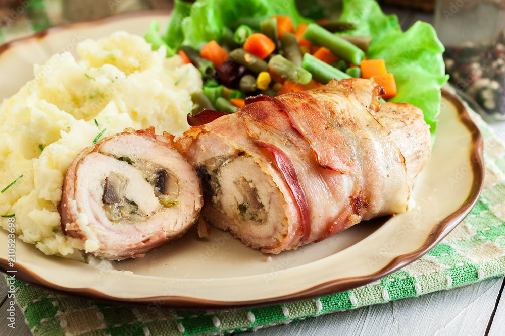 Chicken breast stuffed with champignon Chicken breast stuffed with champignon