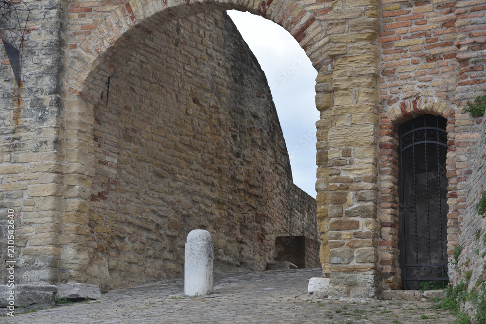 Novilara, antica porta d'ingresso