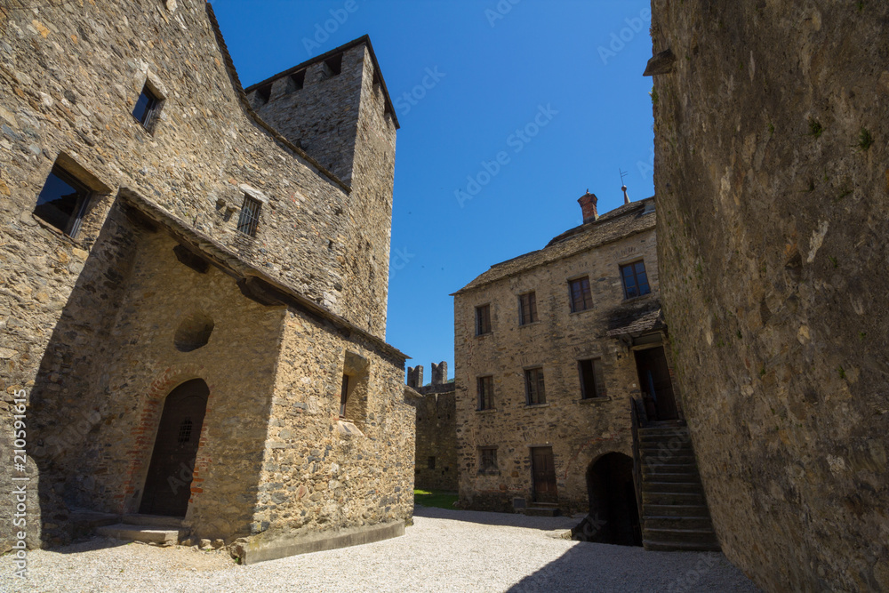 Interno del Castello di Montebello, Bellinzona, Svizzera
