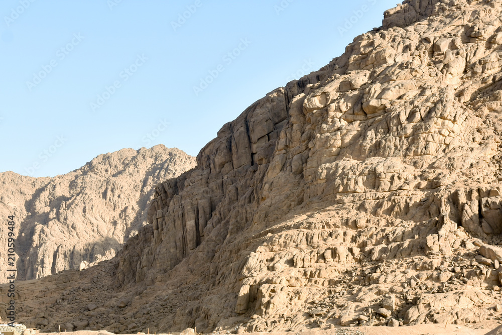 mountains in the desert
