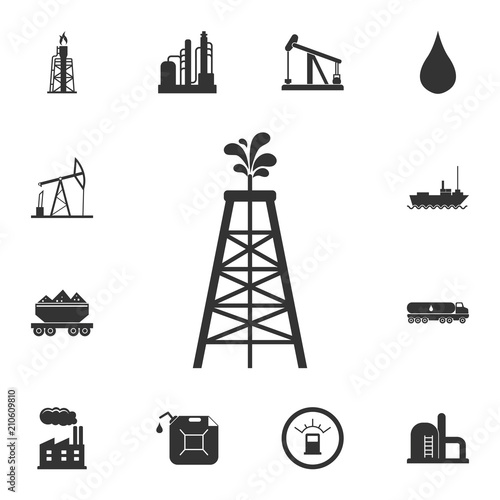 Oil derrick icon. Simple element illustration. Oil derrick symbol design from Petrol collection set. Can be used for web and mobile