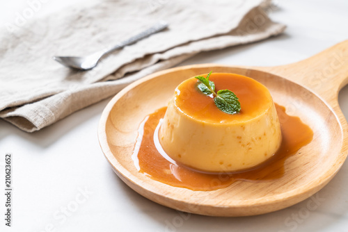 homemade caramel custard pudding