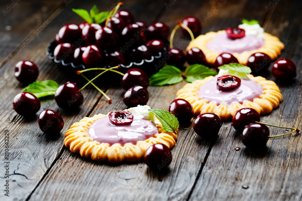 Kirsch Torteletts Stock Photo | Adobe Stock