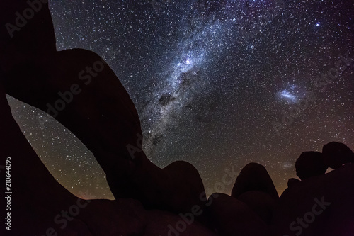 Felsbogen mit Sternenhimmel und Milchstraße, Spitzkoppe photo