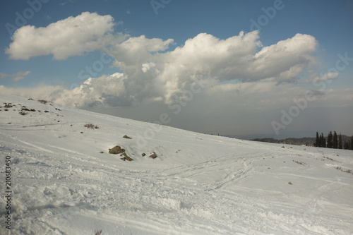 Ski Himalaya mountain and clouds with snow