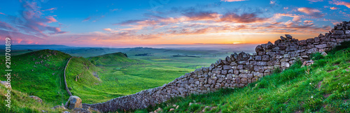 Fototapeta Hadrian's Wall Panorama at Sunset / Hadrian's Wall is a World Heritage Site in the beautiful Northumberland National Park