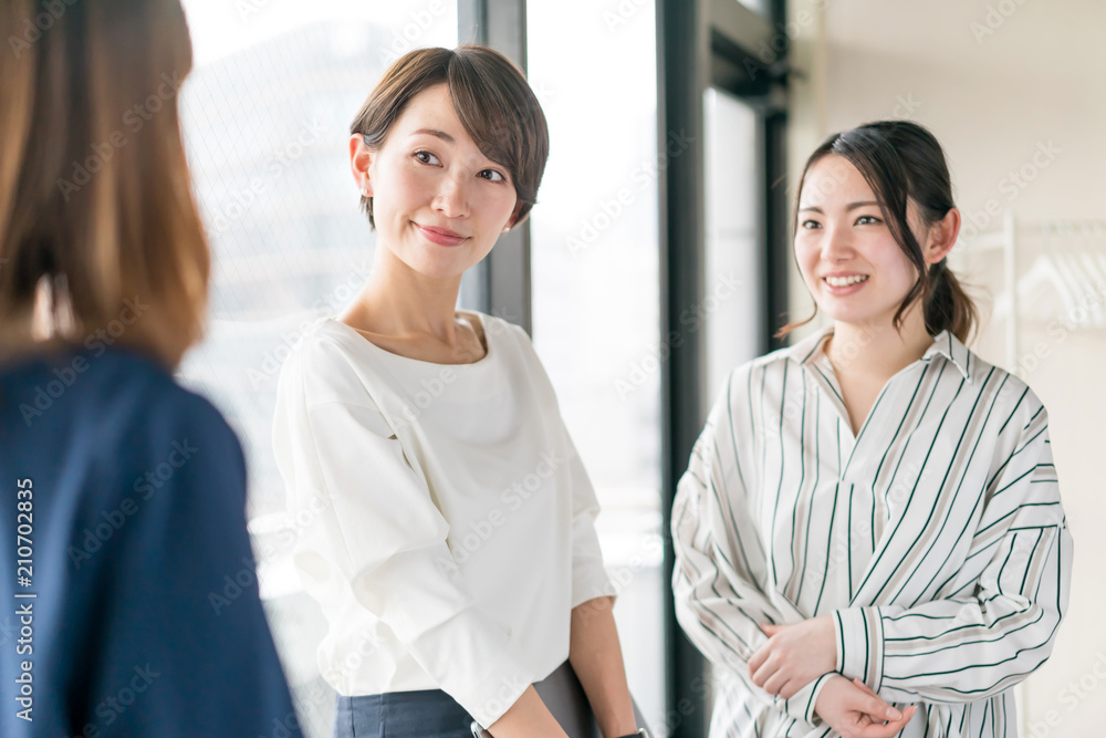 ビジネス・女性 ビジネス・女性