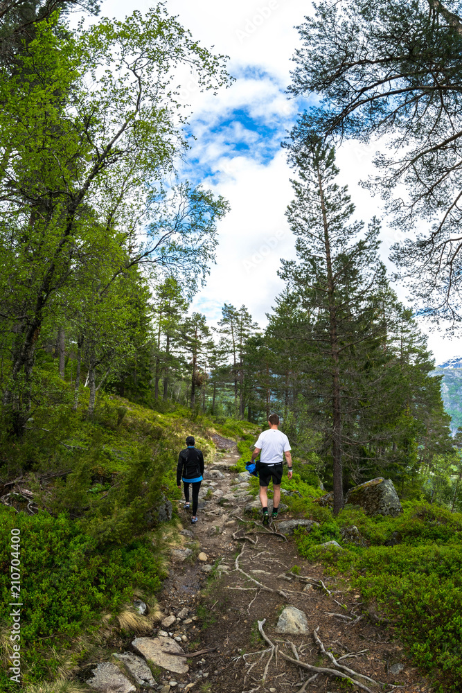 Obraz premium Couple hiking