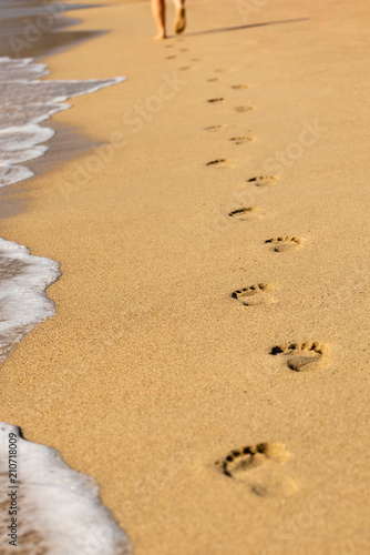 Fu  spuren im Sand