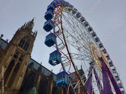 Cathedral and ferris wheel in Metz, France © Kaela
