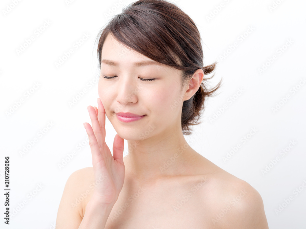 スキンケア・若い女性 スキンケア・若い女性