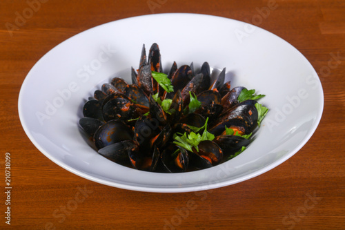 Tasty black mussels © Andrei Starostin