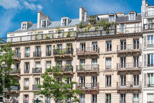 Paris, beautiful building, typical parisian facade near Republique neighborhood   © Pascale Gueret