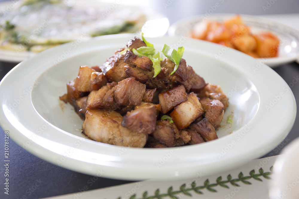 Korean food is called dwaeji yangnyeom galbi Korean food is called dwaeji yangnyeom galbi